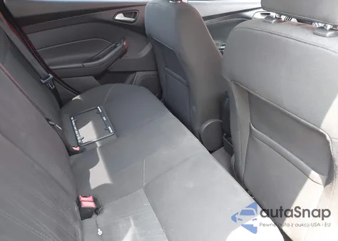 2015 Ford Focus Se z USA, uszkodzony, nr VIN 1FADP3F23FL244245